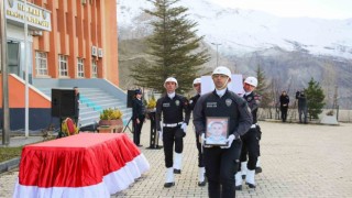 Kalp krizi geçiren polis memuru törenle memleketine uğurlandı