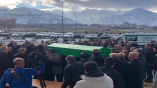 Kalp krizi sonucu hayatını kaybeden akademisyen için tören düzenlendi