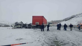 Kar yağışı trafik kazalarına neden oldu
