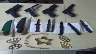 Karamanda 5 ayda aranan 133 kişi tutuklandı, 244 silah ve 657 bıçak ele geçirildi