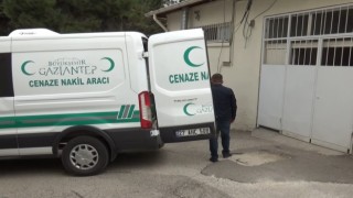 Karşıya geçerken otomobilin çarptığı çocuk hayatını kaybetti