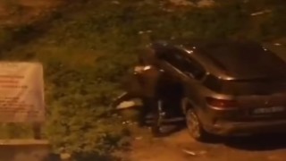 Kartalda saldırganlar bir genci darbedip bıçakladı, o anlar kamerada