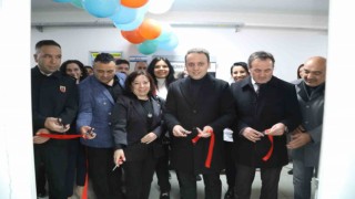 Kavak 19 Mayıs Ortaokuluna kütüphane