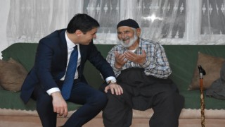 Kaymakamdan asırlık çınara ziyaret