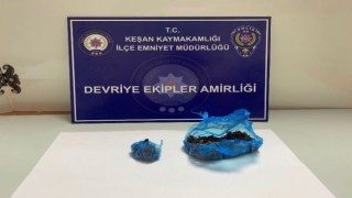 Keşanda polisin durdurduğu 2 şüpheliden 19,06 gram uyuşturucu ele geçirildi