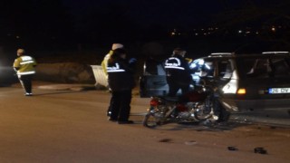 Konyada otomobil ile motosiklet çarpıştı: 1 yaralı