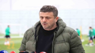 Konyaspor Teknik Direktörü Hakan Keleş: “Biz elimizden geleni yapmaya çalışıyoruz”