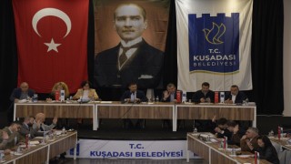 Kuşadası Belediye Meclisi yılın son toplantısını gerçekleştirdi