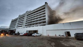 Kuşadasında 5 yıldızlı otelde çıkan yangın söndürüldü