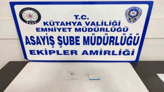 Kütahyada bir kişinin üzerinde uyuşturucu ele geçirildi