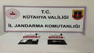 Kütahyada durdurulan şüpheli araçta uyuşturucu ele geçirildi