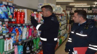 Lapsekide fiyat ve etiket denetimleri yapıldı