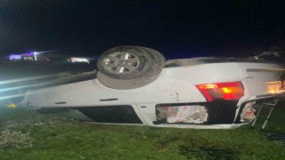 Lapsekide takla atan araçtaki 1 kişi öldü, 3 kişi ağır yaralandı