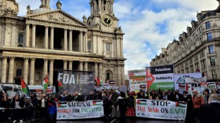 Londrada on binlerce kişiden Filistine destek protestosu