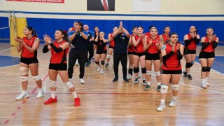 Manavgatın sultanları zirveye yerleşti