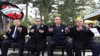 Mehmet Erdemoğlu ölümünün 17. yılında mezarı başında anıldı