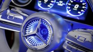 Mercedes-Benz dünyanın en değerli markaları arasında 7nci sıraya yükseldi