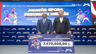 Mersin Büyükşehir Belediyesinden amatör kulüplere 7 milyon 470 lira destek