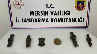 Mersinde evinde tarihi eser bulunan şüpheli gözaltına alındı