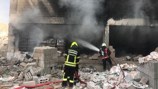 Mersin’de inşaat halindeki binada çıkan yangın söndürüldü