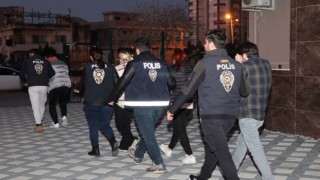 Mersinde yasa dışı bahis operasyonu: 16 gözaltı