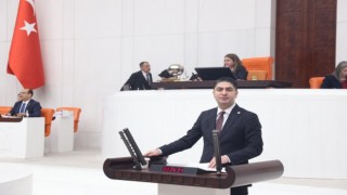 MHP Genel Başkan Yardımcısı Özdemir: İsveç, deve iğne deliğinden geçinceye kadar NATOya üye olamayacaktır”