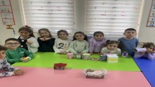 Miniklerden Filistine anlamlı bağış
