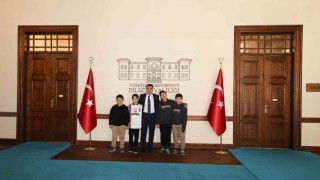 Miniklerden iadeiziyaret