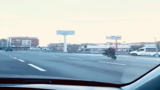 Motosiklet ile ölümle dans etti, polis ekiplerinden kaçamadı