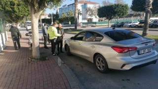 Motosiklet ile otomobil çarpıştı: 1 yaralı
