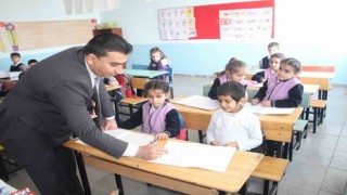 Müdür Atael, okul ziyaretlerine devam ediyor