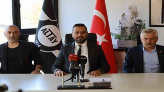 Murat Pervane: Altay, 110 yıllık ulu bir çınardır, yalnız bırakılmaması gerekir”