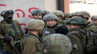 Netanyahu, Gazzenin kuzeyindeki İsrail askerlerini ziyaret etti