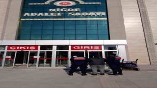 Niğdede aranan 514 şahsı yakaladı