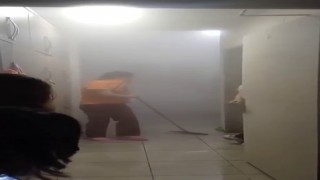 Öğrenci yurdunda kalorifer borusu patladı