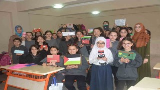 Öğrenciler kumbara yapıp harçlık biriktirdi, Filistine destek oldu