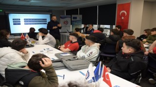 Öğrencilere ‘Dijital Beceriler Eğitimi