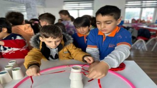 Öğrencilere matematiği sevdiren okul: Eğlenceli oyunlarla matematik öğreniyorlar