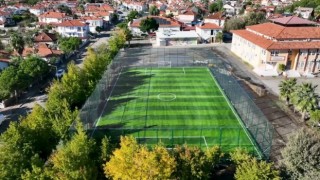 Ortacada halı sahalarına kavuşmaya başladı