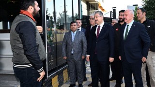 Osmaniye Valisi Yılmaz, Esnafları Ziyaret Etti