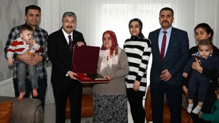 Osmaniye Valisi Yılmaz, Vatandaşları ve Şehit Ailelerini Ziyaret Etti