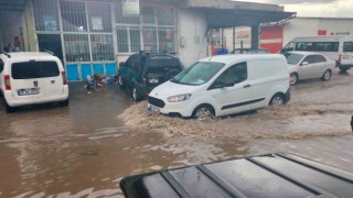 Osmaniye'de yağmur sonrası Düziçi Küçük Sanayi Sitesi göle döndü