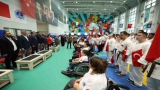 Özel sporcular hünerlerini sergiledi