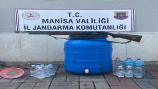 Pet şişelerde sahte içki ele geçirildi