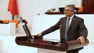 Prof. Dr. Kamil Aydın: “Aziz milletimizden başka dostumuz yok”