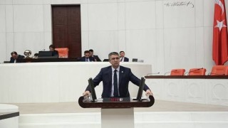 Prof. Dr. Kamil Aydının Meclisi Erzurumla aydınlattı