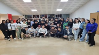 Rektör Kızıltoprak, Kazak öğrencilerle bir araya geldi