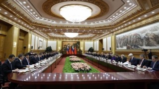 Rusya Başbakanı Mihail Mişustin, Çin'de