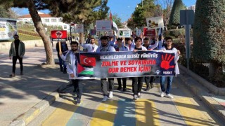 Sağlık çalışanlarından Gazze için “sessiz yürüyüş”
