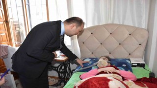 Sağlık Müdürü Şenkul, hastaları yalnız bırakmıyor
